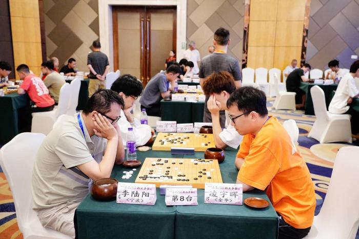 浙江业余围棋最高水平赛事打响 38名棋手争夺棋王荣耀