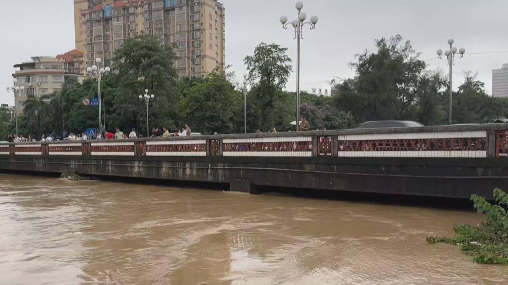 强降雨持续 广西5条河流5个站出现超警洪水