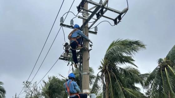 海口受损电力设施陆续抢通 多个区域供电陆续恢复