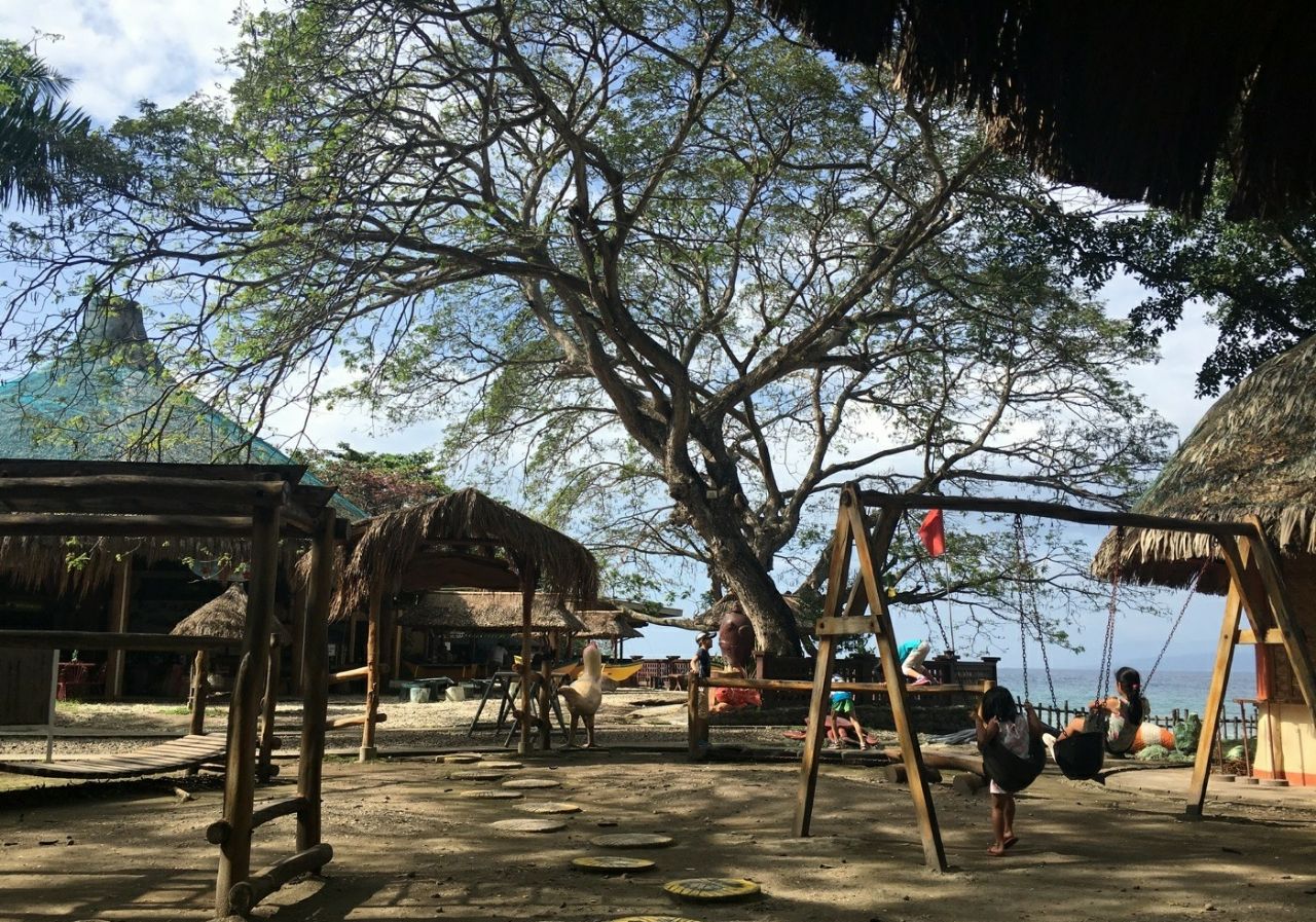 Jo's Chicken Inato / Silliman Avenue, Dumaguete City, Negros Oriental, Philippines