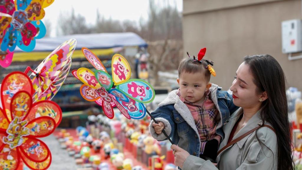 春风送暖归 文旅“热”起来——新疆春季旅游一线观察