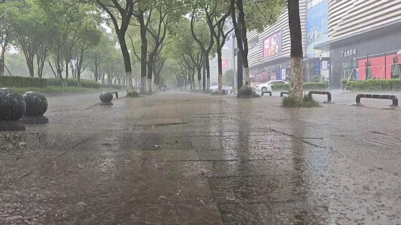 江西1000多个测站出现暴雨 9地有冰雹