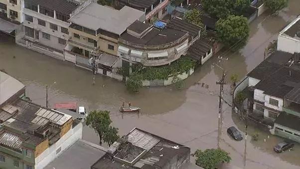 菲律宾暴雨造成山体滑坡致至少6人遇难