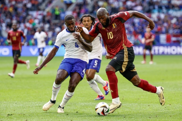 欧锦赛：法国靠乌龙球进八强 葡萄牙点球大战取胜