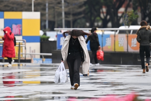 强冷空气即将启程！我国多地气温将创新低 国庆假期前期出行需添衣