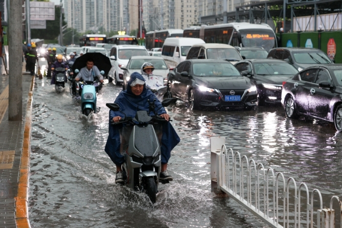 北京迎明显降雨过程 多预警齐发