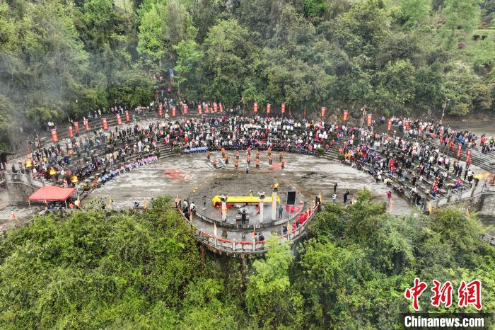 （走进中国乡村）农文旅融合助贵州仡佬族古寨换新颜