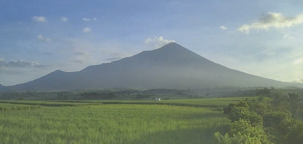 菲律宾火山地震研究所在坎拉翁火山观测到 4 次火山地震