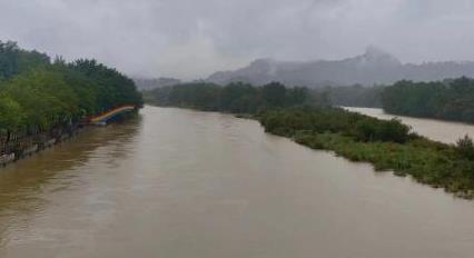 闽北出现持续性强降水 武夷山发布暴雨橙色预警