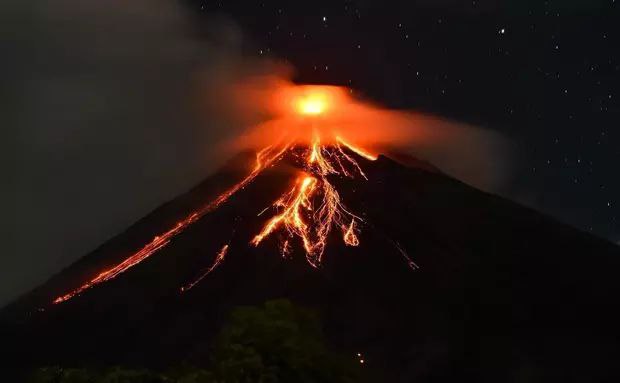 菲律宾马荣火山地震持续，24小时内录得109次